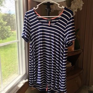 🌴New....Tempted stripped shirt